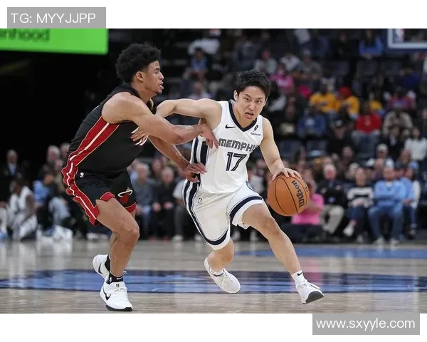 NBA最矮足球明星排行榜揭秘谁是身高最小的传奇球员 NBA最矮足球明星排行榜揭秘谁是身高最小的传奇球员