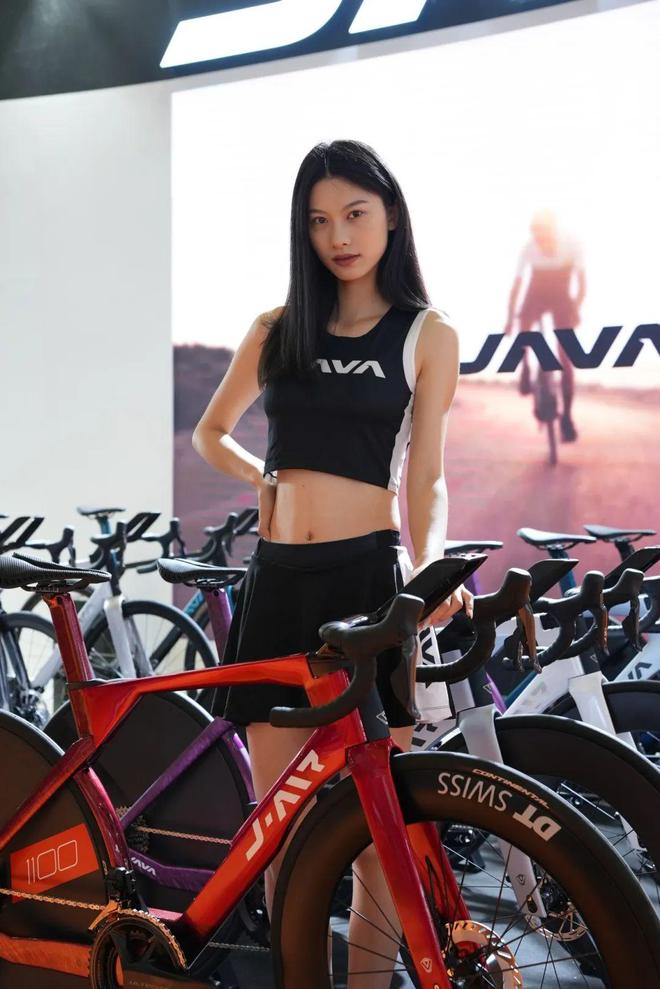 乐鱼leyu体育官网从山地到公路从都会到铁三——JAVA全系新品从头界说骑行新方(图2)