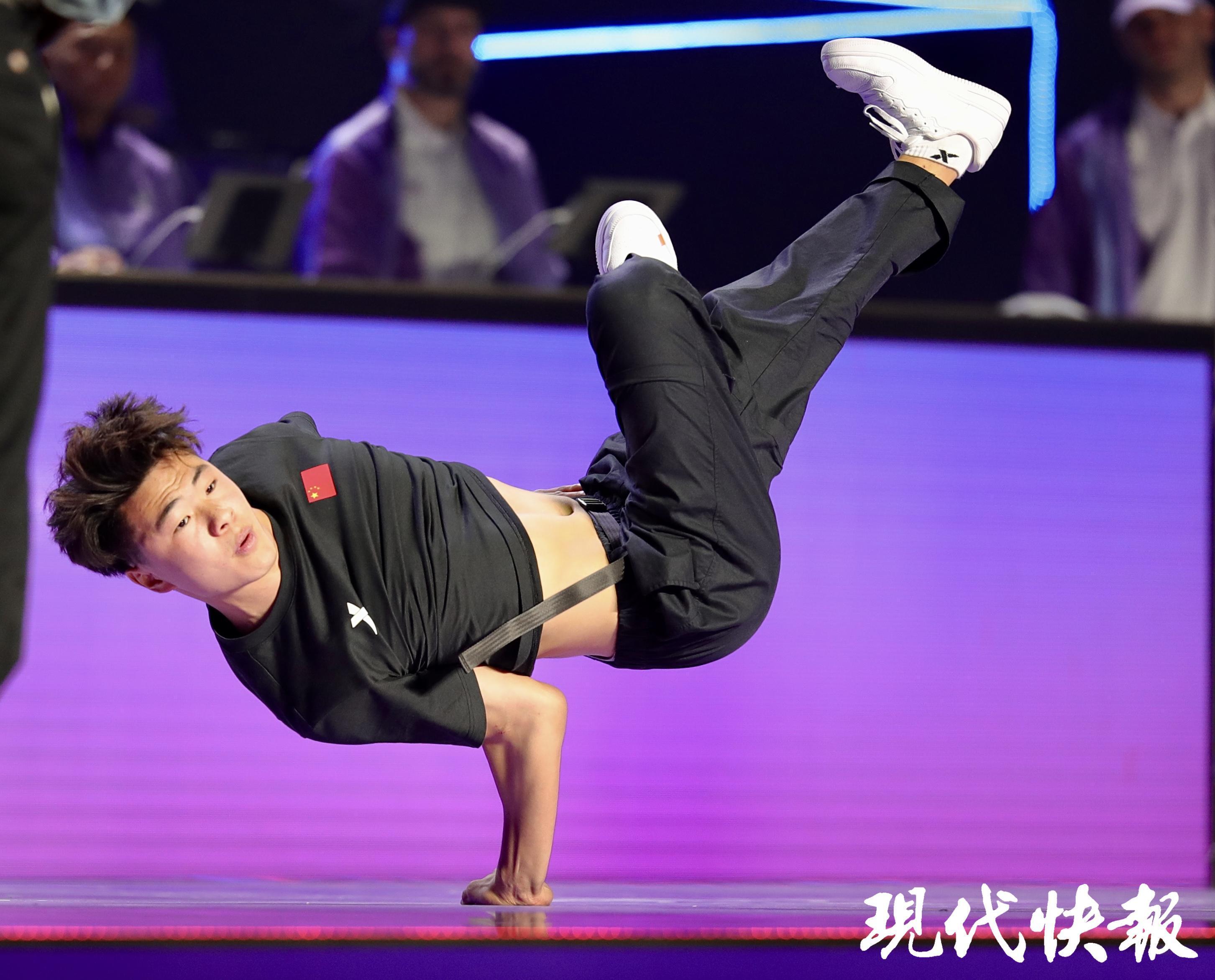 乐鱼leyu文脉华章｜奥运刮起“潮玩”风体育文明的年青态表达(图5)